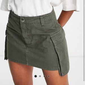 ASOS Bellow Pocket Mini Cargo Skirt in Khaki Green